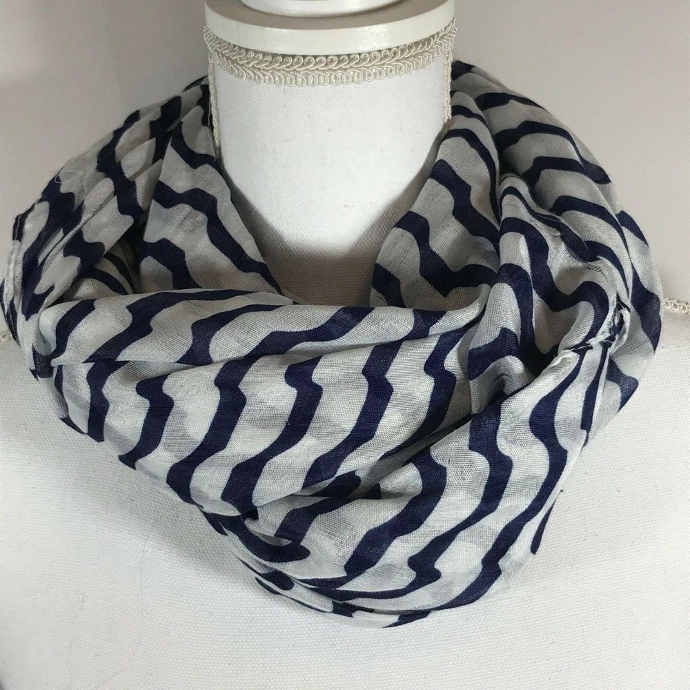 Rectangle scarf blue white oversize 37x68